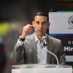 César Ramos narra vivencia en la guerra