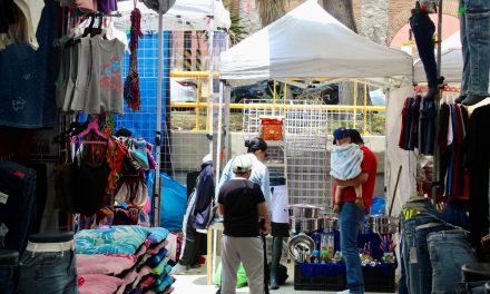 Contabilizan 106 espacios para ambulantes reubicados en Pachuca