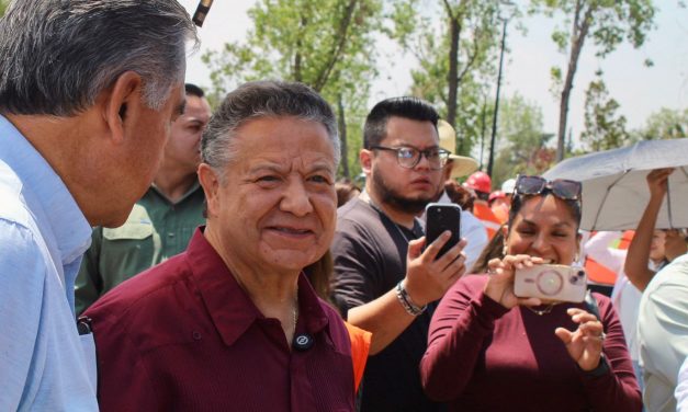 Taxis necesitan actualizarse para brindar mejor servicio: gobernador