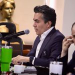 Entre críticas, Congreso avala consulta taurina