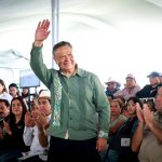 Menchaca lleva obras por 72 mdp a Santiago Tulantepec