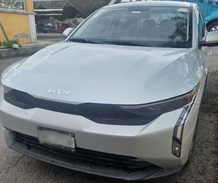Recuperan auto robado en Tizayuca: 1 detenido
