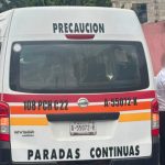 Combi arrastra a pasajera al bajar en Pachuca
