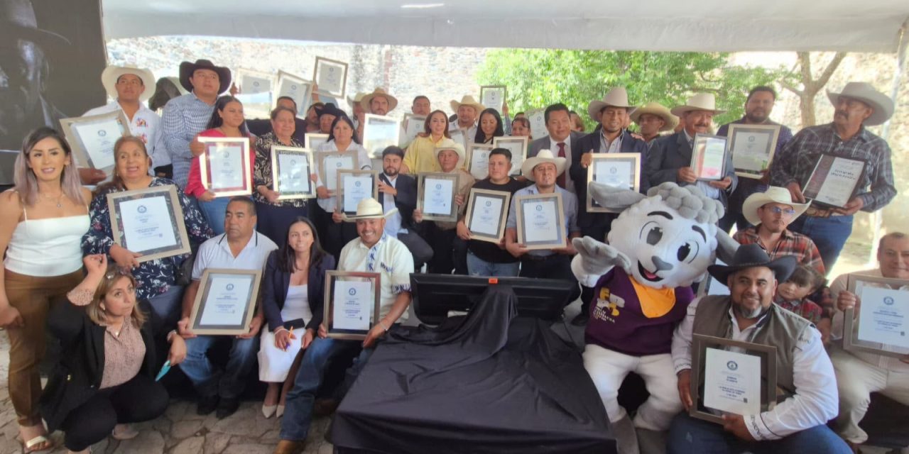 Actopan celebra a barbacoyeros que lograron Record Guinness