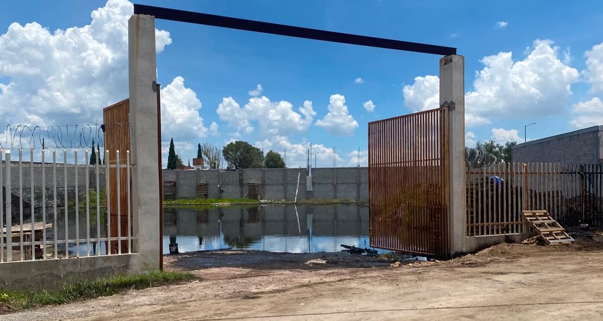 Recomiendan usar cubrebocas por derrame en Mineral de la Reforma