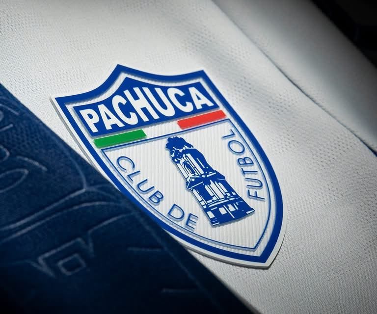 Pachuca estrena uniforme rumbo al Apertura 2026