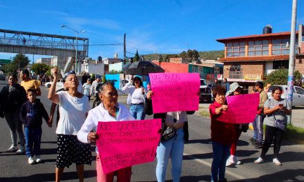 Ratifican a director de secundaria tras bloqueo en la Pachuca-Tulancingo
