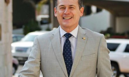 Exrector y exfuncionarias de la UAEH quedan fuera de proceso por presunto peculado