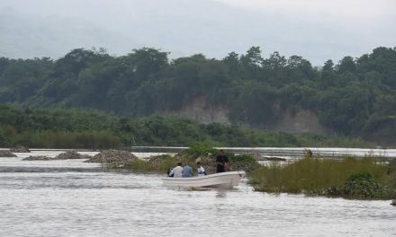 Alertan por crecida del  río Tamoyón en Huautla