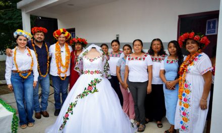Inauguran tres paradores artesanales en Huasteca