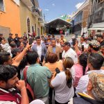 Inauguración de Feria de los Angelitos termina en protesta
