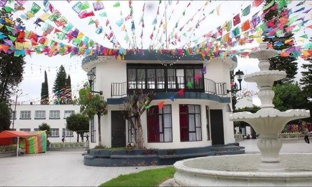 Reclaman, 40 años después, terreno de escuela en Tezontepec