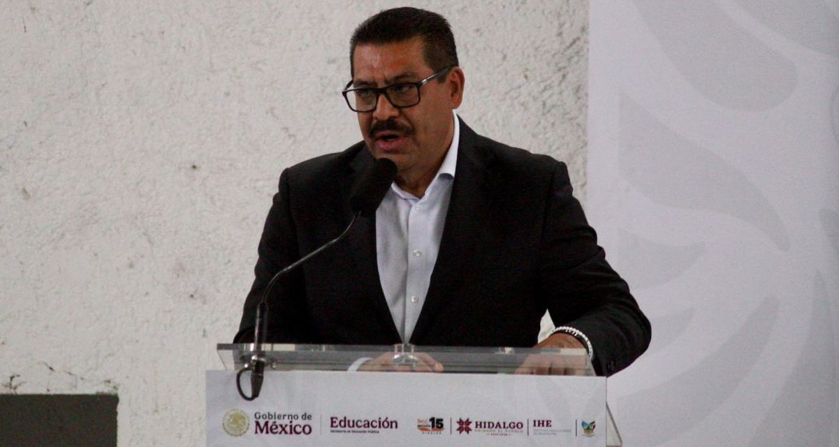 Said Vargas deja en manos del SNTE su permanencia en Sección 15