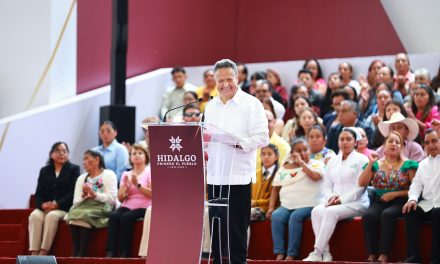 Menchaca anuncia megaobras viales en su cuarto informe