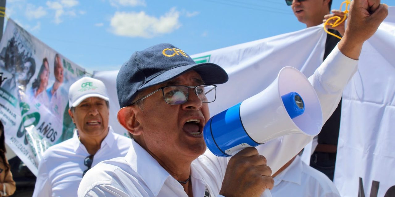 Par de manifestaciones marcan orden del día en el Congreso