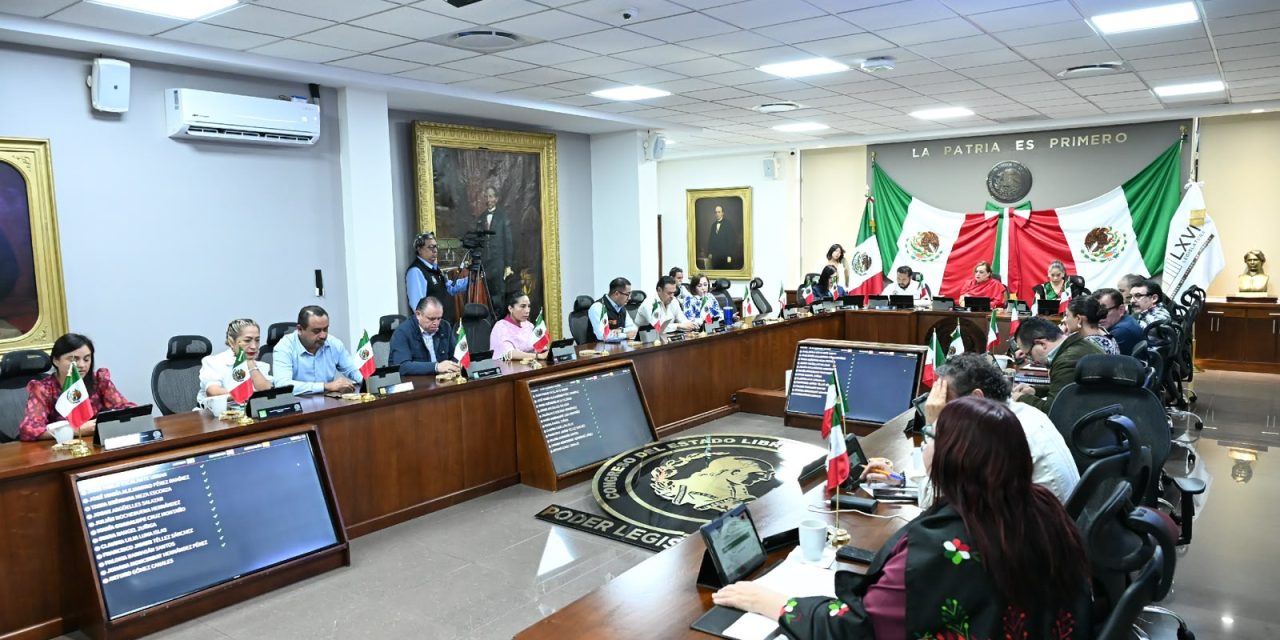 Proponen presea para mujeres destacadas