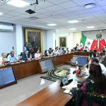 Proponen presea para mujeres destacadas