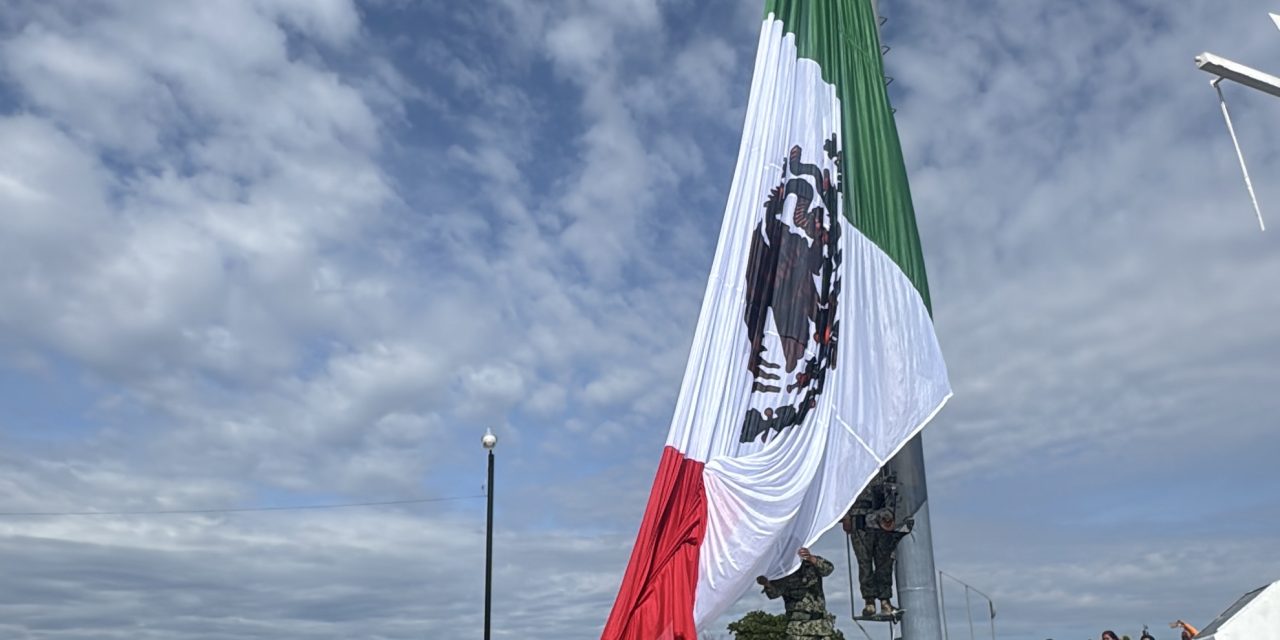 Vuelve bandera a Cerro del Tezontle en Tulancingo