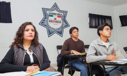 Imparten curso de manejo en Pachuca