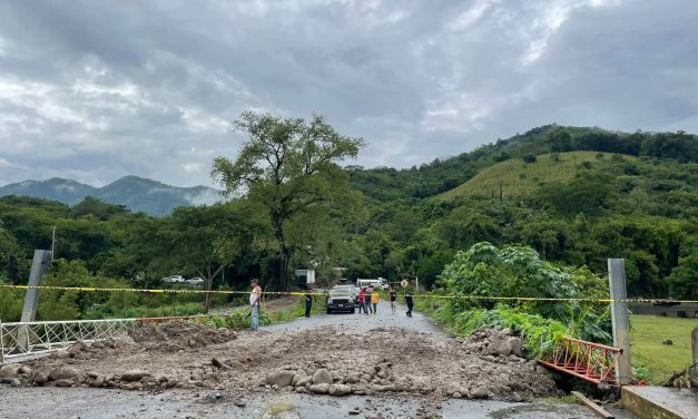 Reubica INE módulo por afectaciones en caminos de la Huasteca
