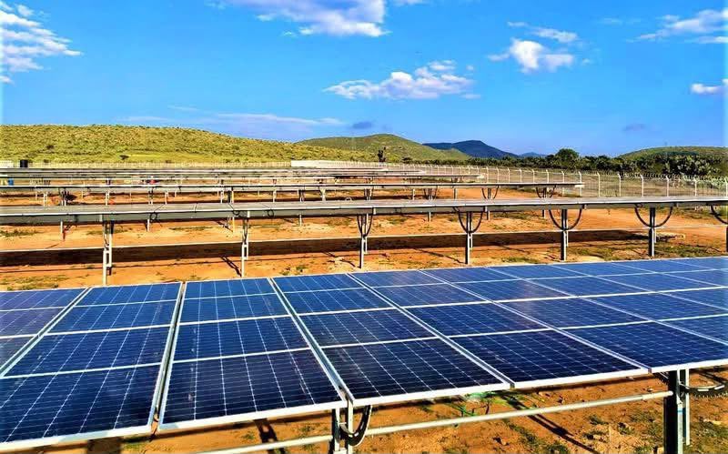 Parques solares de Epazoyucan y Singuilucan siguen en pie