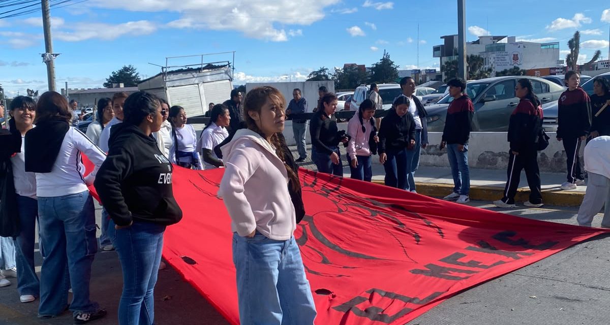 Castrejón acusa intereses políticos detrás de protestas de El Mexe