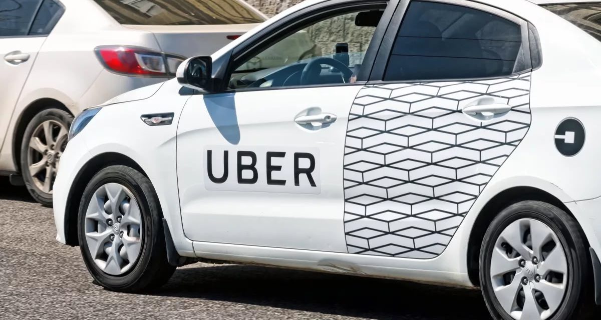 Semot no descarta consulta ciudadana por tema Uber