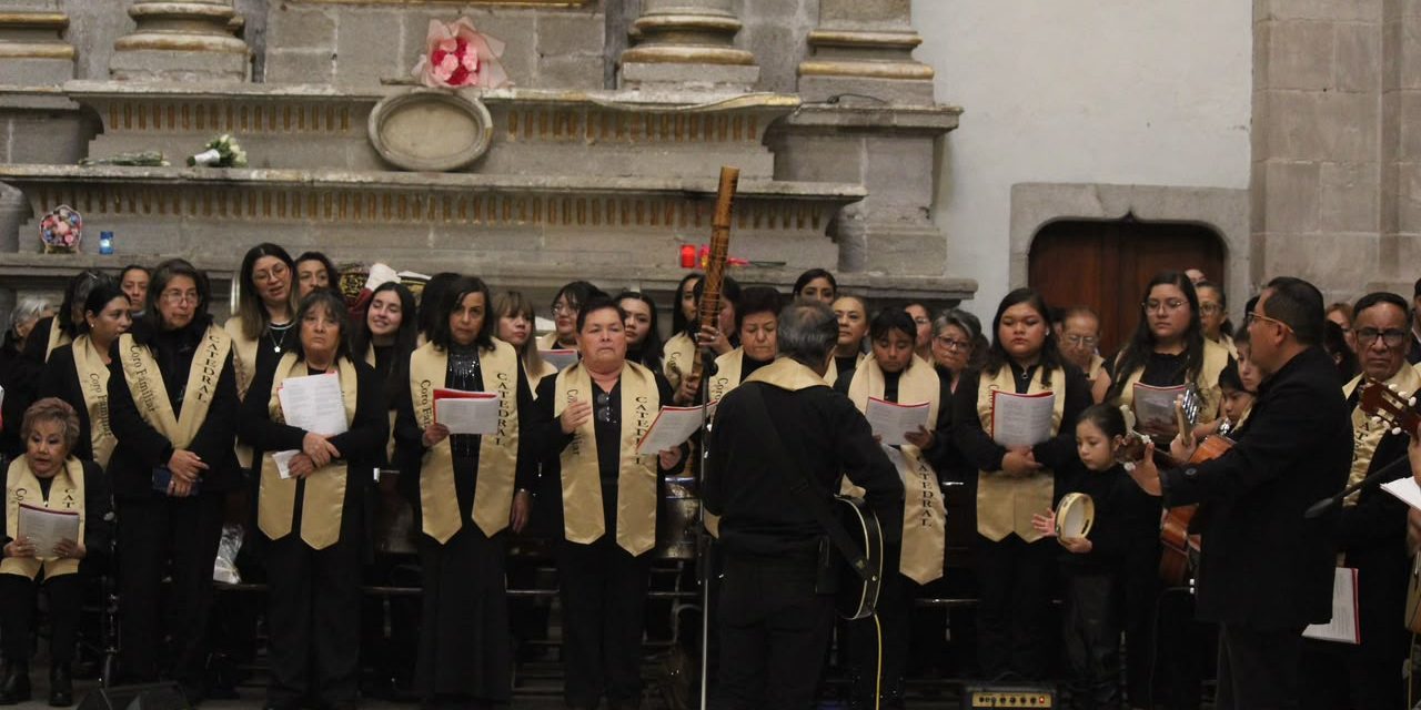 Coro Familiar cumple medio siglo de canto en Catedral de Tulancingo