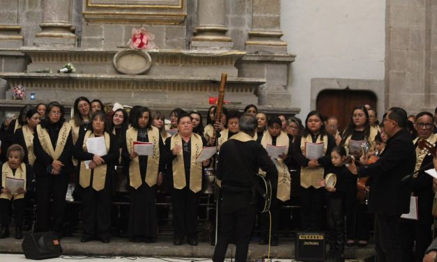 Coro Familiar cumple medio siglo de canto en Catedral de Tulancingo