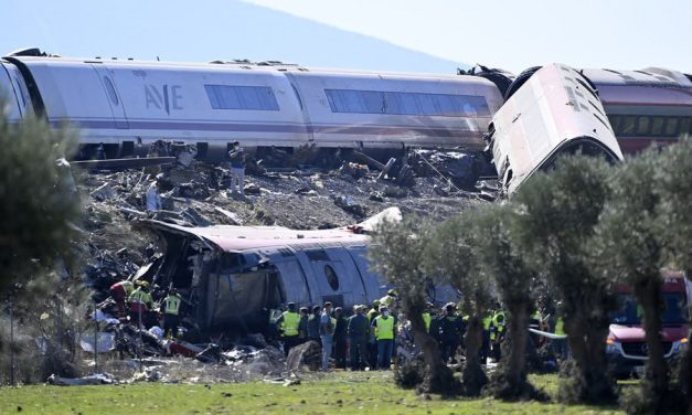 Deja al menos 68 muertos choque de trenes en España